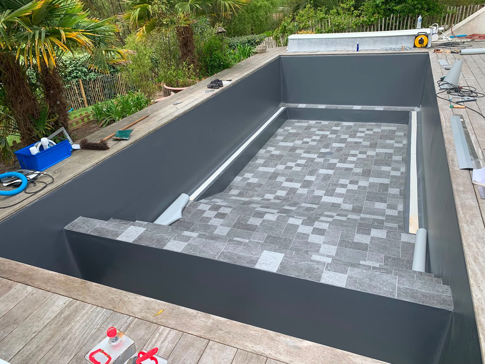Construction de piscine au Pays Basque : guide complet 2026